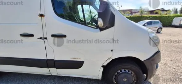 2#9332 Renault Master