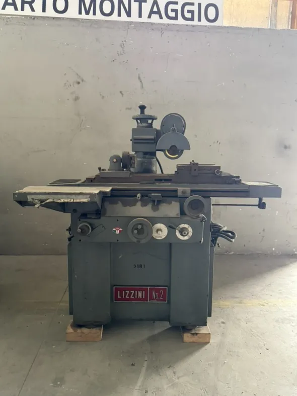 Rettificatrice tangenziale manuale LIZZINI