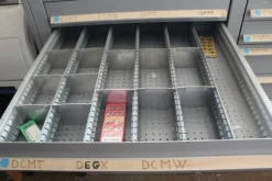 13#69640 Ricambi e utensili officina meccanica