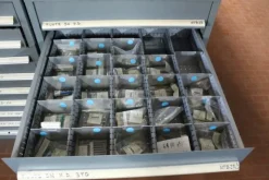13#69640 Ricambi e utensili officina meccanica