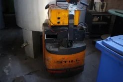 2#5816 Riempitrice Omni e serbatoi in acciaio