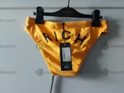 2#10090 Rimanenze di magazzino di abbigliamento