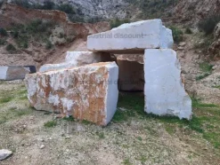 4#8871 Rimanenze di marmo