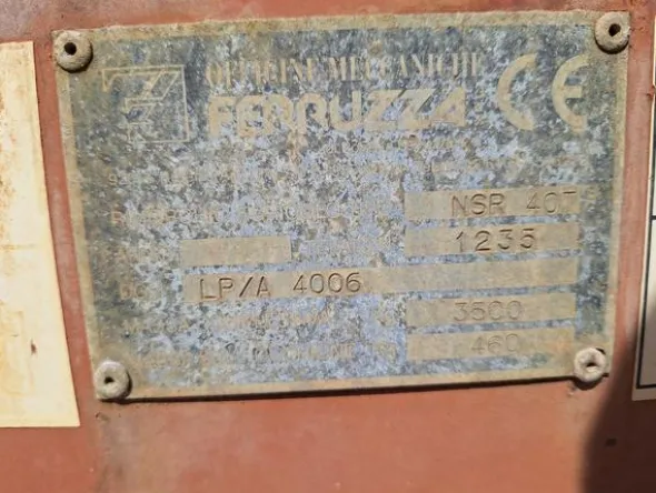 2#8633 Rimorchio agricolo Ferruzza
