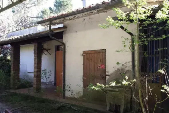 #24632 Ristorante con terreno agricolo in parte edificabile