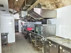 #2515027 Ristorante in palazzo storico e servizi