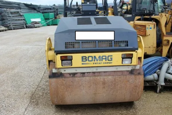 47#3918 Rullo Bomag