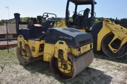 3#3367 Rullo vibrante BOMAG BW 138 AD