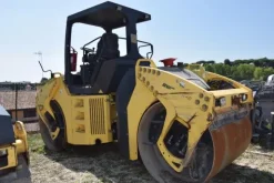 2#3367 Rullo vibrante Bomag BW 141 AD-4