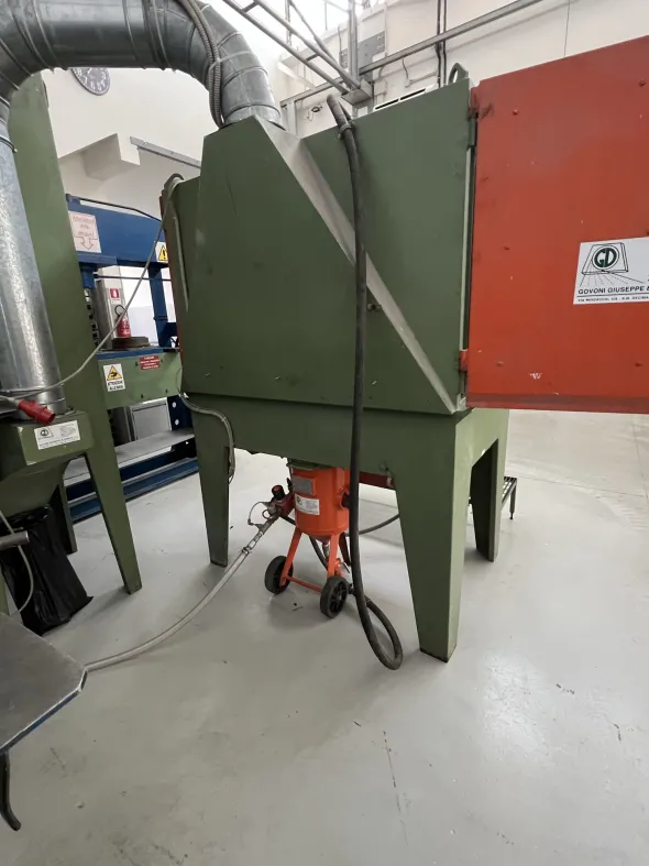 SABBIATRICE PNEUMATICA tipo GD.PN. 24/1500