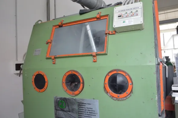 SABBIATRICE PNEUMATICA tipo GD.PN. 24/1500