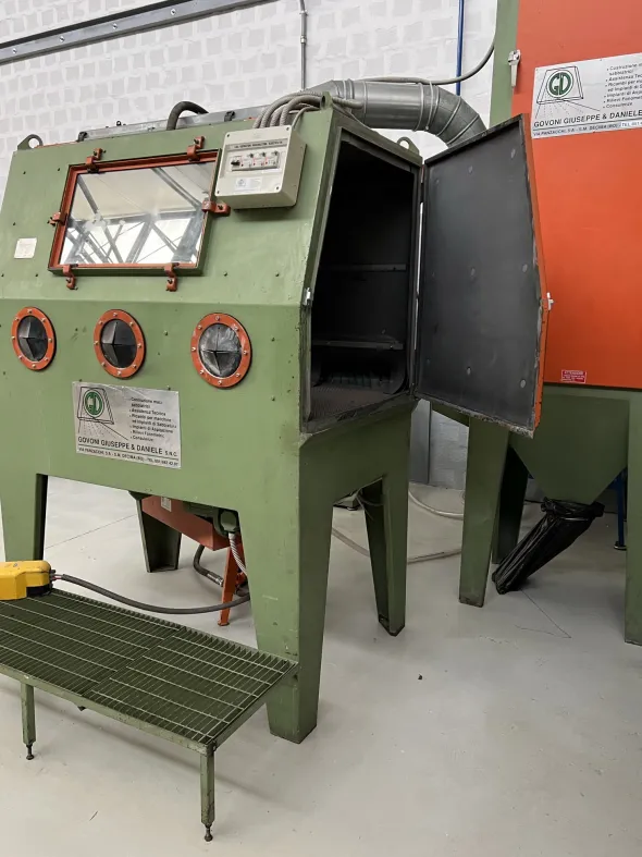 SABBIATRICE PNEUMATICA tipo GD.PN. 24/1500