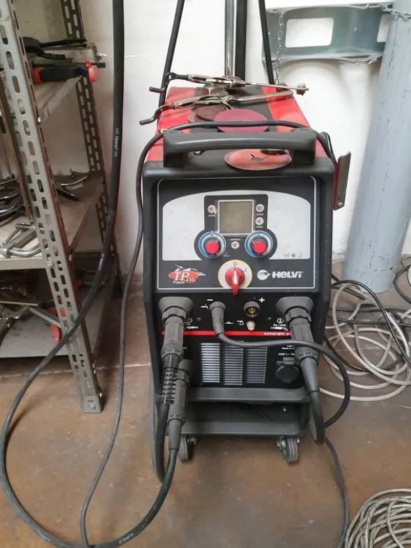 SALDATRICE PULSATA MIG - MAG - TIG HELVI TP 230 PULSED