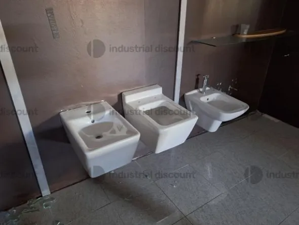 17#9933 Sanitari e accessori
