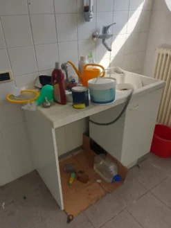 2#8503 Sanitari ed impianti elettrici vari