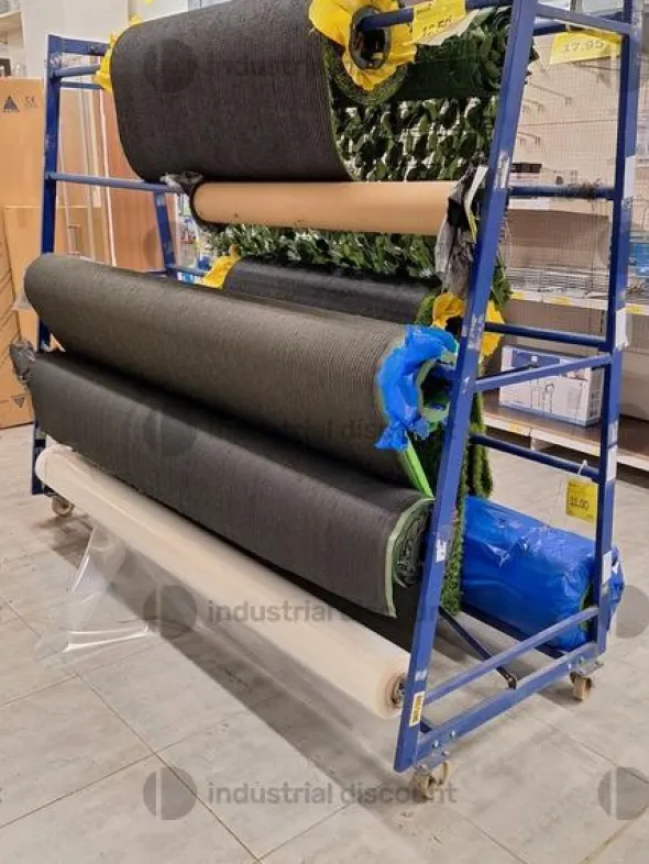 33#10103 Scaffalatura per punto vendita commerciale