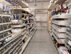 33#10103 Scaffalatura per punto vendita commerciale