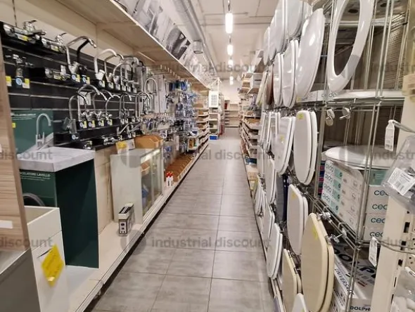 33#10103 Scaffalatura per punto vendita commerciale