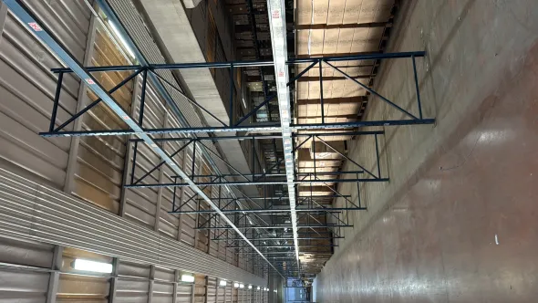 Scaffalatura usata in vendita