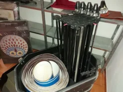 1#8455 Scaffalature e arredamento vario