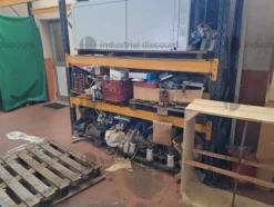 3#10139 Scaffalature e materiale idraulico