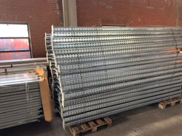 Scaffalature industriali Zincate usate