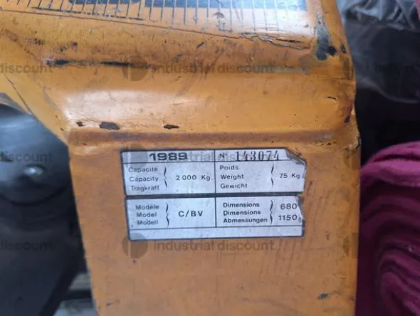 2#9215 Scaffalature macchine per stoccaggio tessuti e arredo d'ufficio