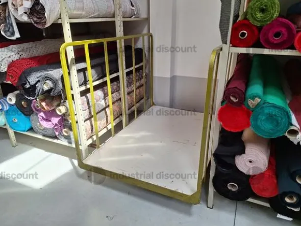 2#9215 Scaffalature macchine per stoccaggio tessuti e arredo d'ufficio