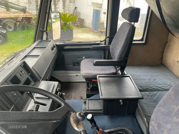 SCANIA R 142 RIBALTABILE TRILATERALE