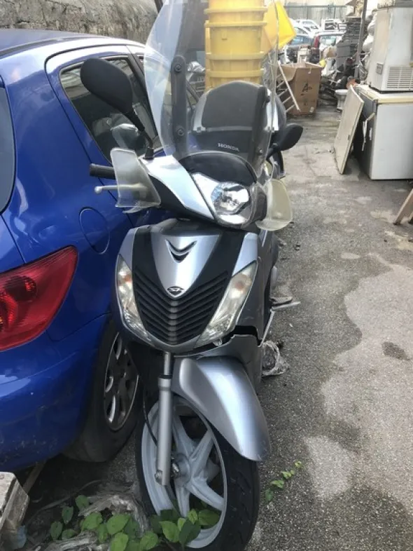 3#3243 Scooter Honda SH 125