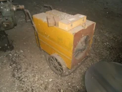 13#5325 Sega a nastro Pedrazzoli e fresa Ucimu