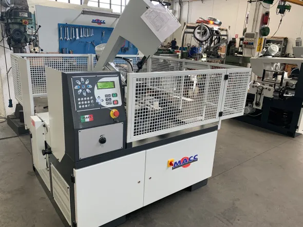 Segatrice a nastro automatica Macc 391/A