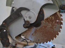 Sega troncatrice da banco - Makita mod. MLS100