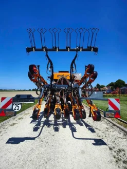 Seminatrice MZURI PRO-TIL SELECT 4T