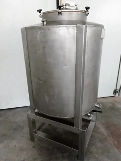 SERBATOIO PER STOCCAGGIO 750 LT (COD. MF-PR-SER-226)