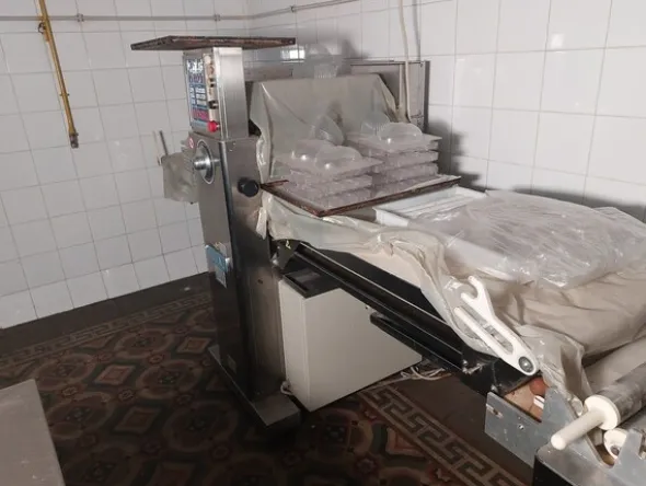 5#8062 Sfogliatrice Ostali Polin e Stampi per cioccolato