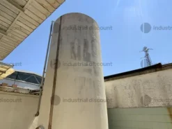 26#9550 Silos in vetroresina per aceto