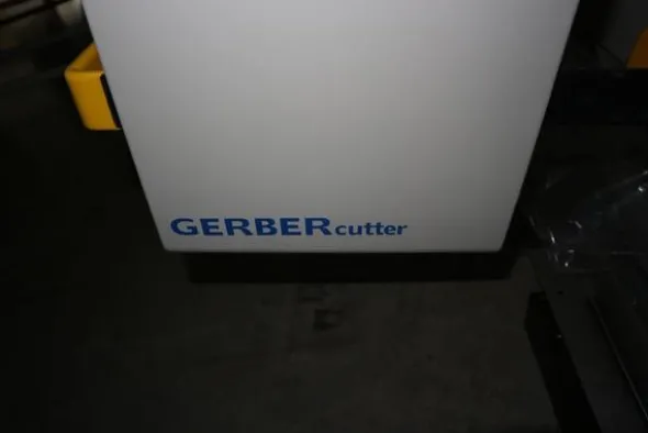 1#3477 Sistema di taglio automatico a foglio singolo Gerber