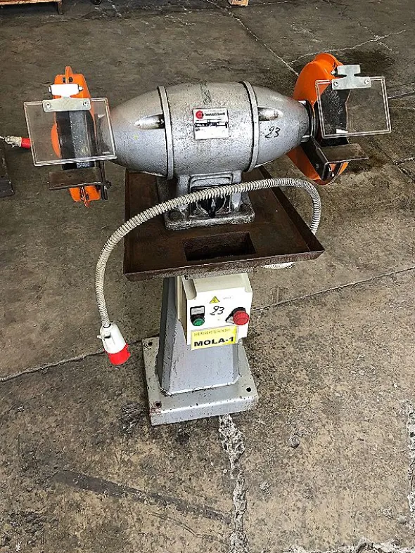 Smerigliatrice molatrice usata