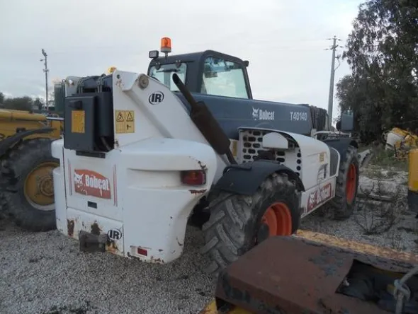 1#4437 Sollevatore telescopico Bobcat