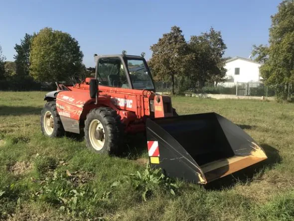 9#3599 Sollevatore telescopico Manitou Mvt 935 T