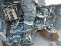 28#7528 Spazzatrice Iveco