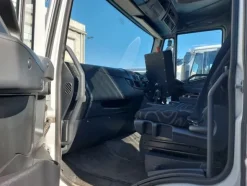 28#7528 Spazzatrice Iveco