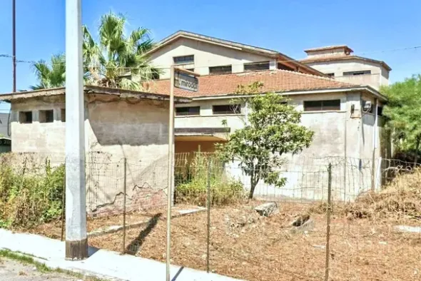 #2537366 Stabilimento con pertinenze da ristrutturare