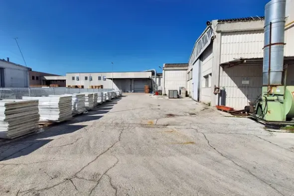 #23508 Stabilimento industriale con annessi uffici