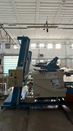 Stenditore automatico B.K.R con tavolo da taglio