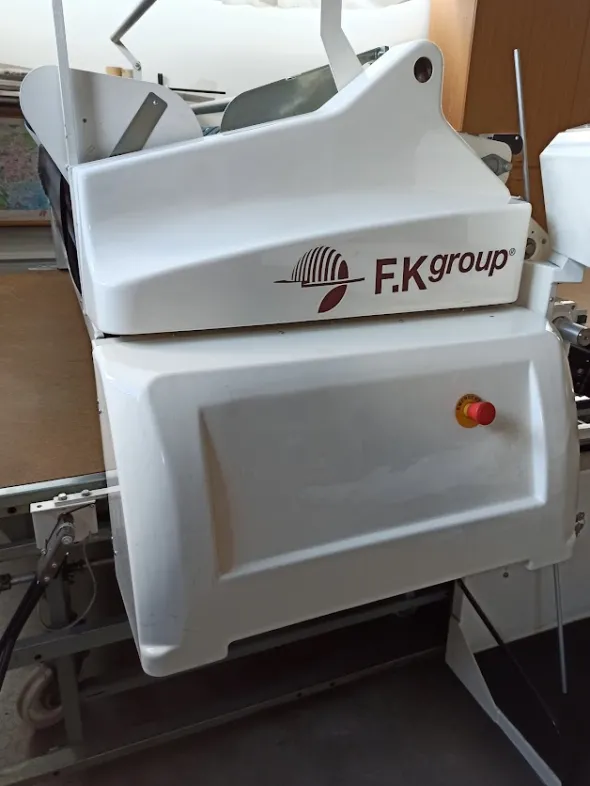Stenditore automatico 490 PLC PU 200-DX del 2009