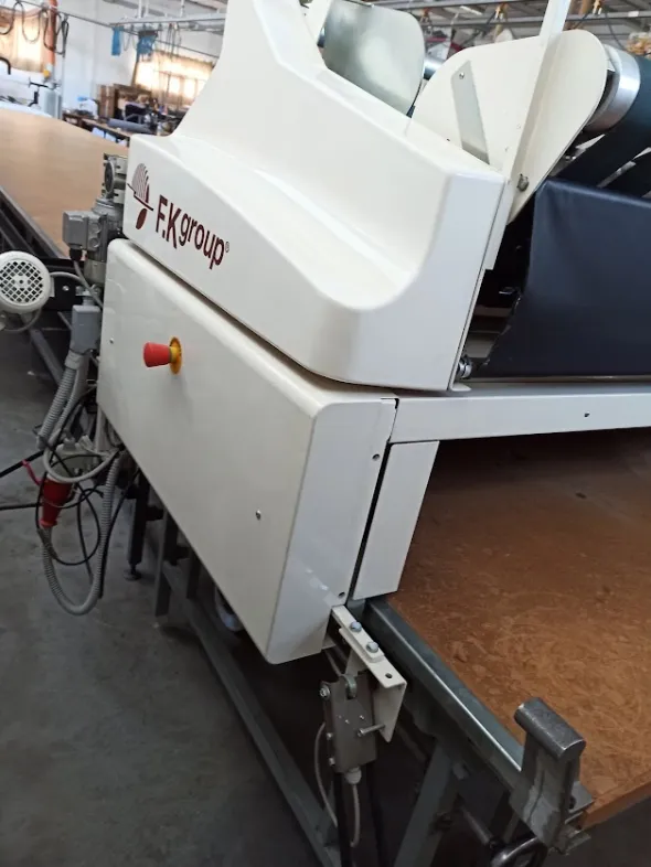 Stenditore automatico 490 PLC PU 200-DX del 2009