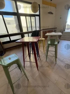 2#10098 Stock di attrezzature e arredi per panificio