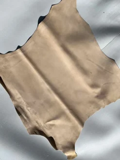 Stock pellame camoscina colori vari per export